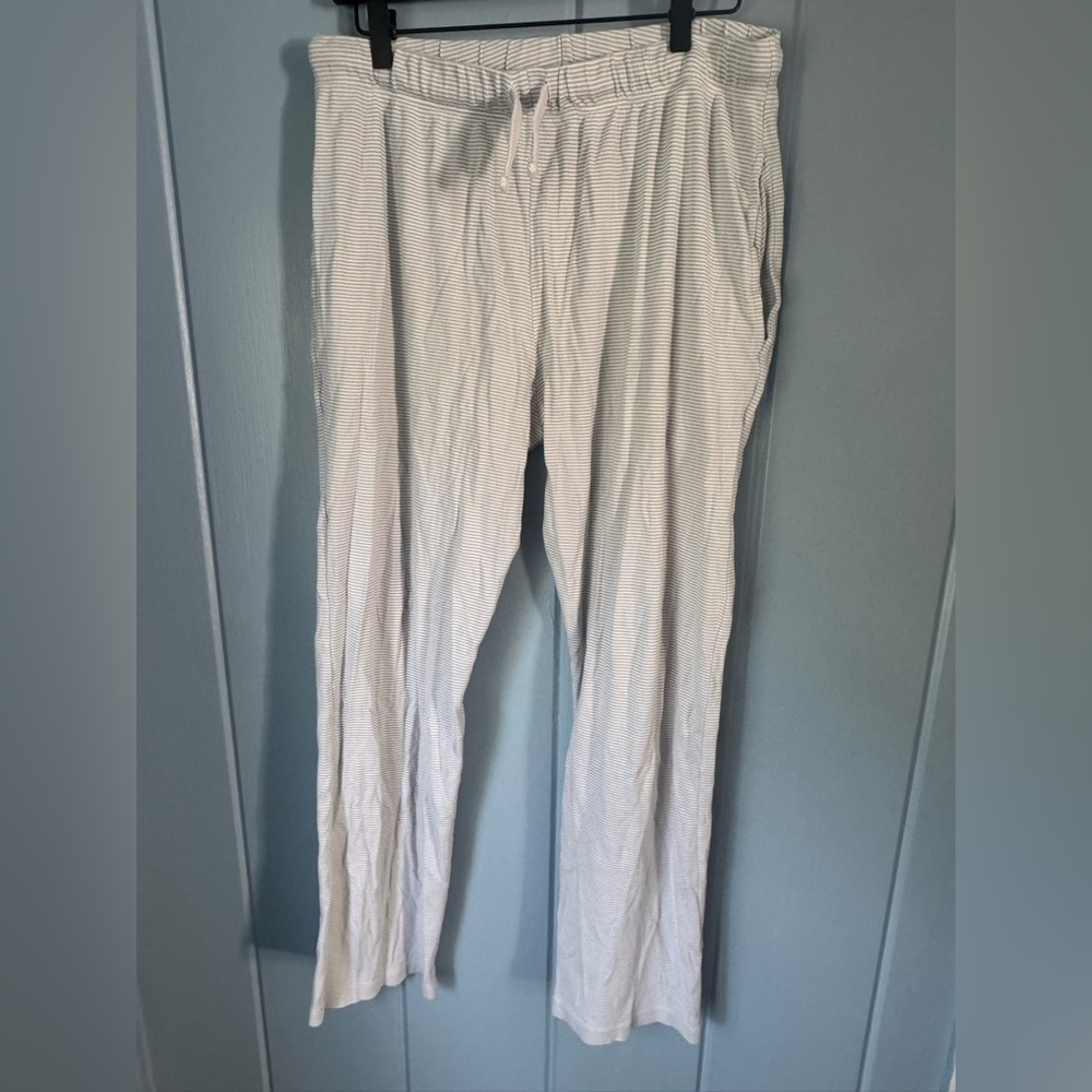Men's Pima Sleep Pants in grey stripe size medium